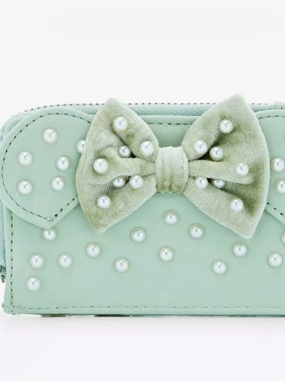 Loungefly Disney Minnie Mouse Pearl Ears Cardholder - BoxLunch Exclusive